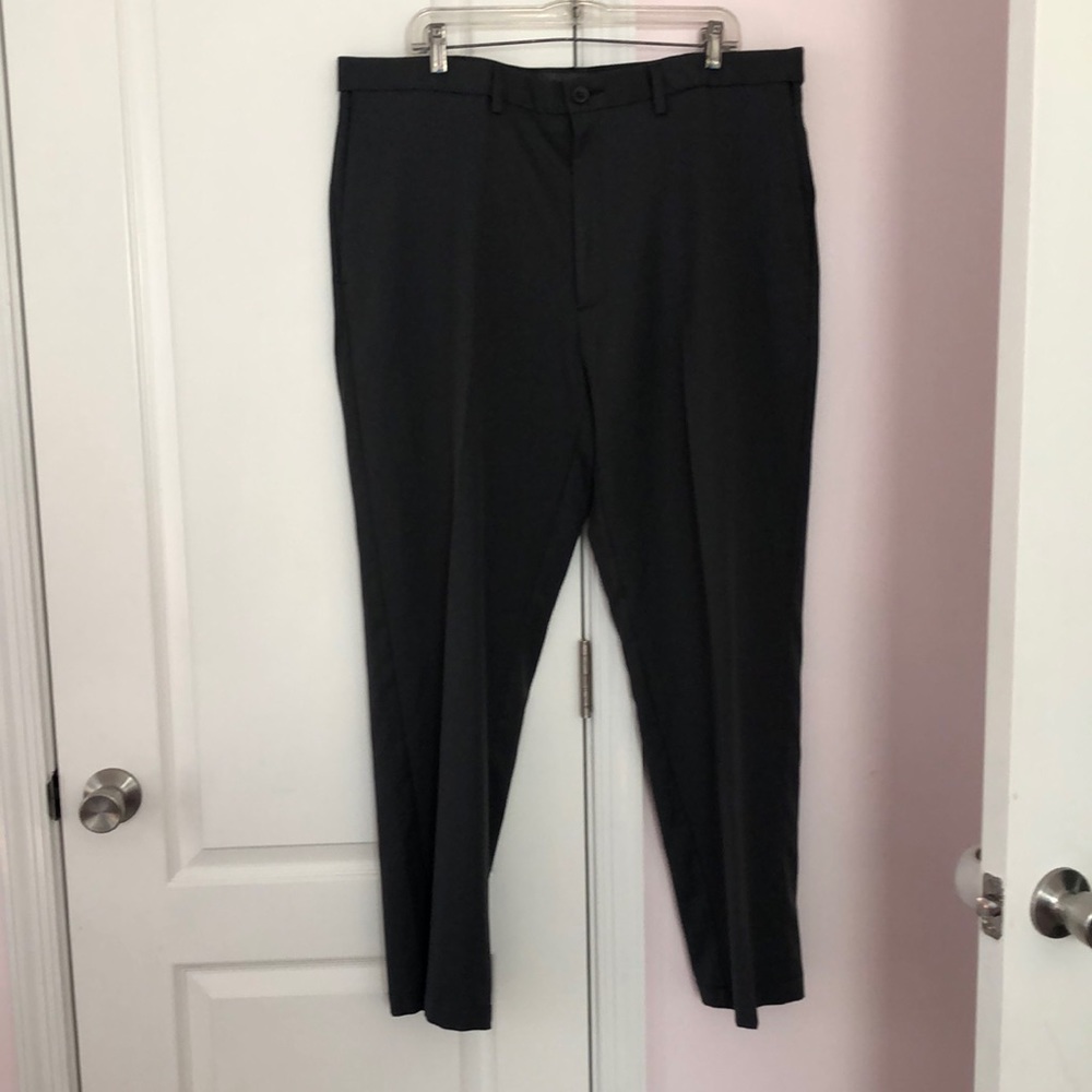 Haggar dark grey men’s dress pants size 40x30